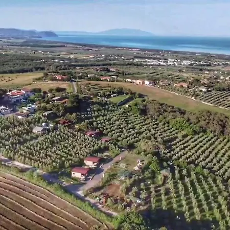 Le Rondini Di San Bartolo Farm stay *