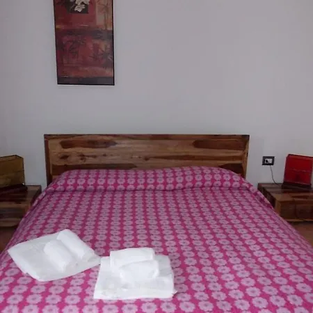 Le Rondini Di San Bartolo Farm stay *